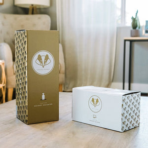 Classic Decanter Gift Set Personalized Whiskey Decanter Swanky Badger Front Engraving + 4 glasses Standard Box (Cardboard)