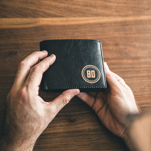 Personalized Bifold Wallet: Circle Men's Leather Wallet Swanky Badger