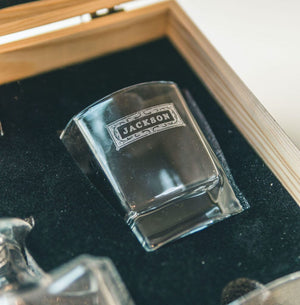 Decanter Gift Set | 70% OFF Personalized Whiskey Decanter Swanky Badger