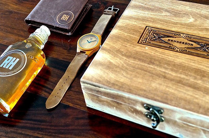 Say Thank You in Style: How to Choose the Perfect Groomsmen Gifts for Your Wedding Day