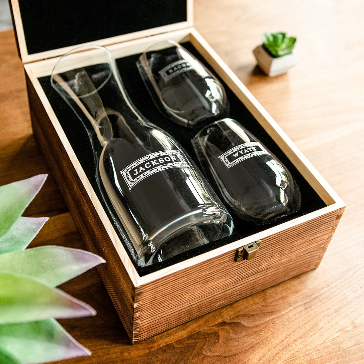 Wine Decanter - The Classic Glassware Swanky Badger Front Only 