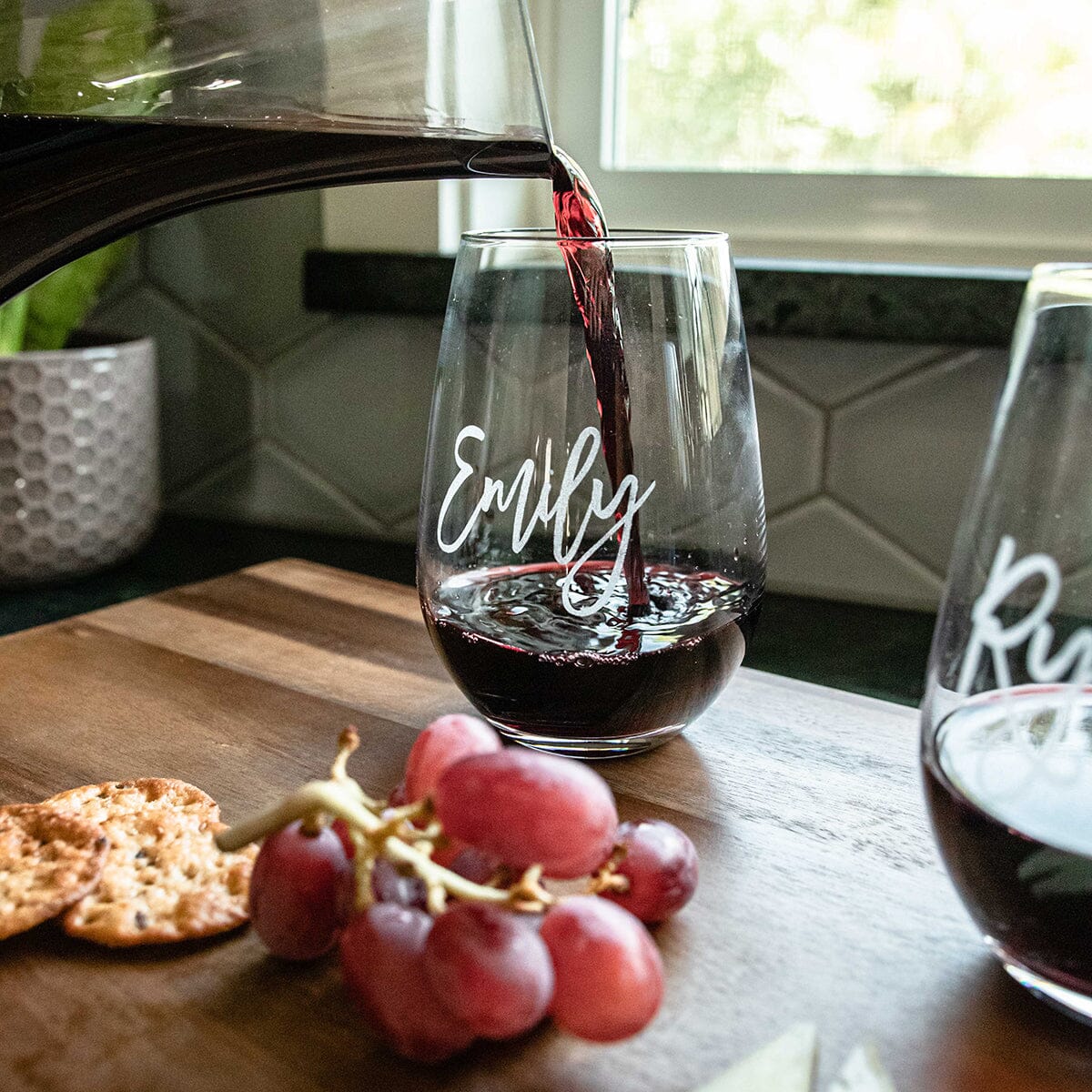 Personalized Wine Decanter & Stemless Wine Glass Gift Set - Teals Prairie &  Co.®