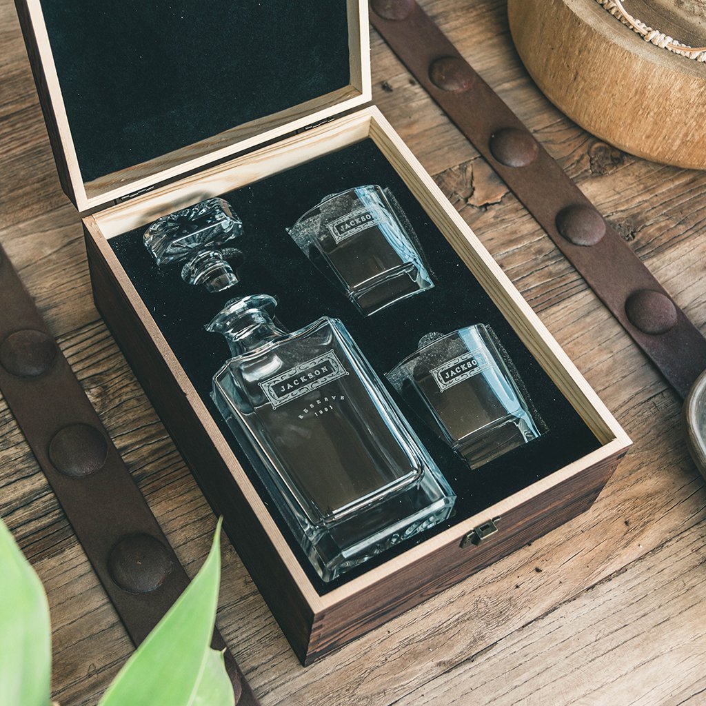 Shop Whiskey Decanter Online,Buy Personalized Whiskey Decanter Online,Buy Personalized Whiskey Decanter