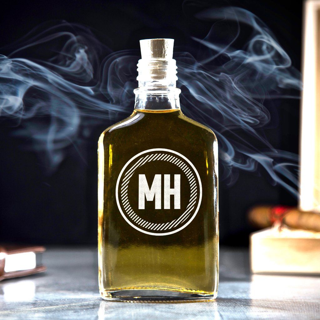 Shop Personalized Glass Flask Online,Buy Personalized Glass Flask Online,Buy Personalized Glass Flask,Personalized Father`s Day Gifts, Personalized Gifts for Dad, Personalized Gifts For Him, Personalized Groomsmen Gifts, 